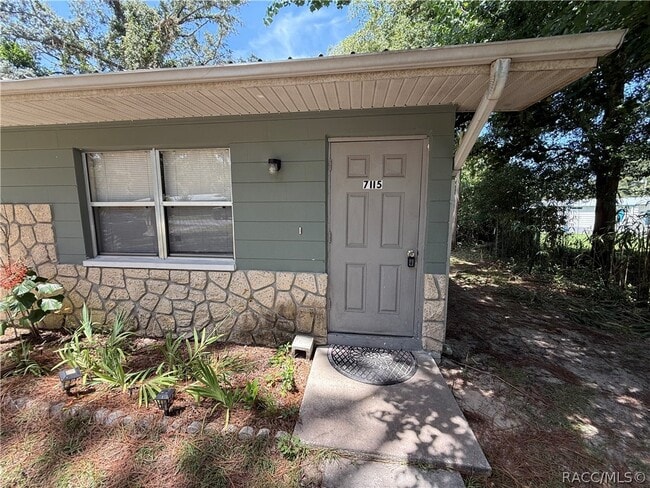 Building Photo - 7115 W Porpoise Dr