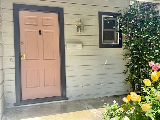 Photo - 548 W 4th Ave Unit 548 W 4th Ave