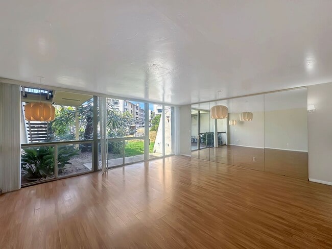 Building Photo - Charming 1BD/1BA Condo in Mission Valley W... Unit 29