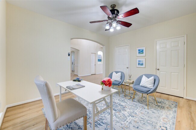 Photo - 2327 Centerbrook Ln