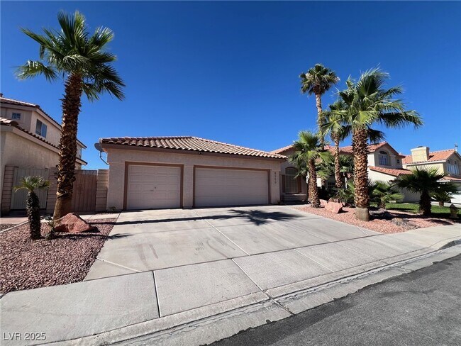 Building Photo - 8350 Campana Dr Rental