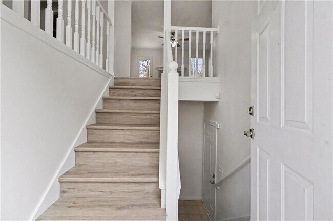 Photo - 7797 Mountain Creek Way