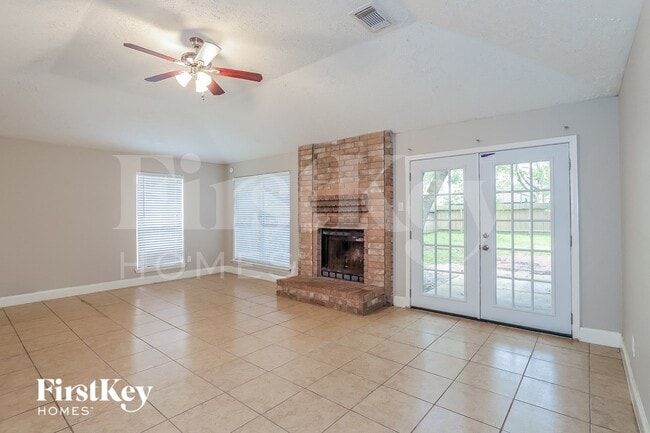 Photo - 2922 Laurelridge Dr