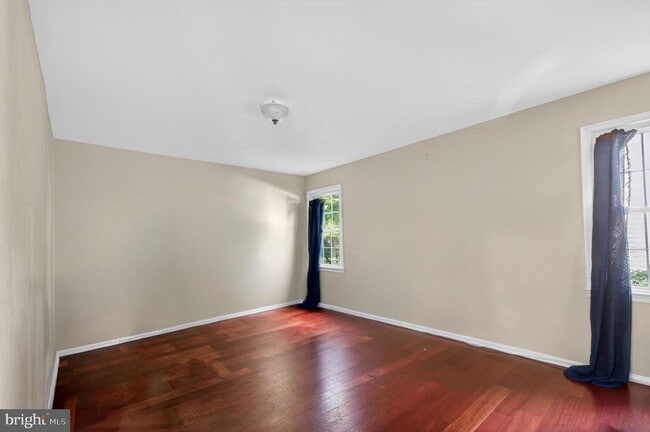 Photo - 8815 Newport Ct
