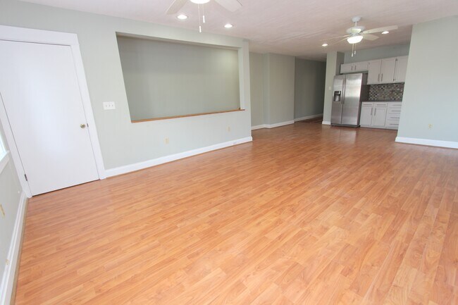 Building Photo - 6554.5 Darlington Rd Unit 6554.5