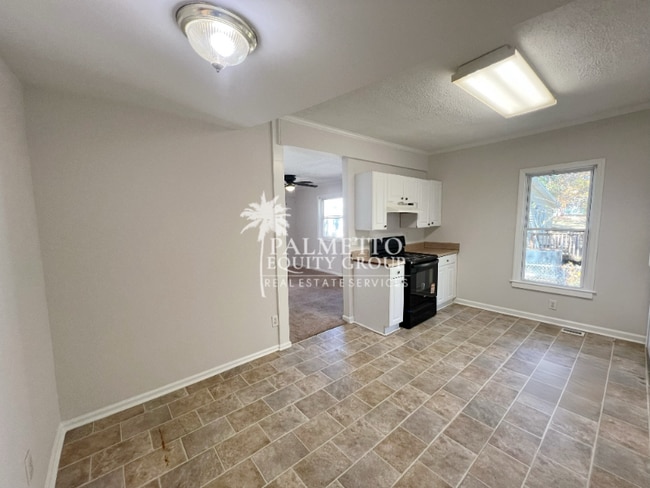 Photo - 823 Silver Ave