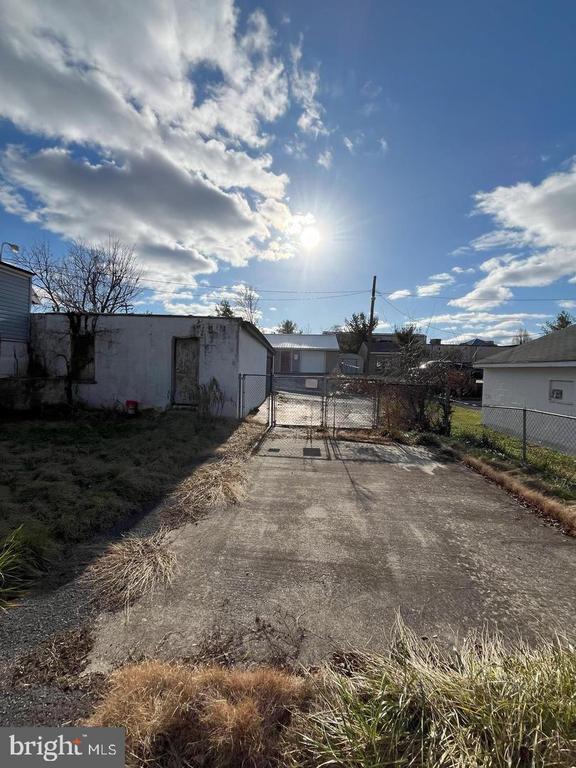 Photo - 701 W Washington St
