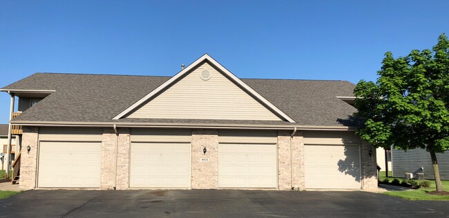 Photo - 4979 Pine Cone Ct Unidad 2