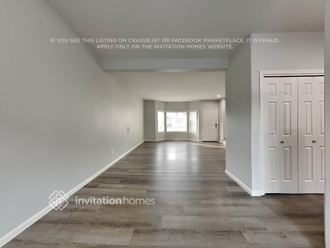 Photo - 3328 Kona St NE