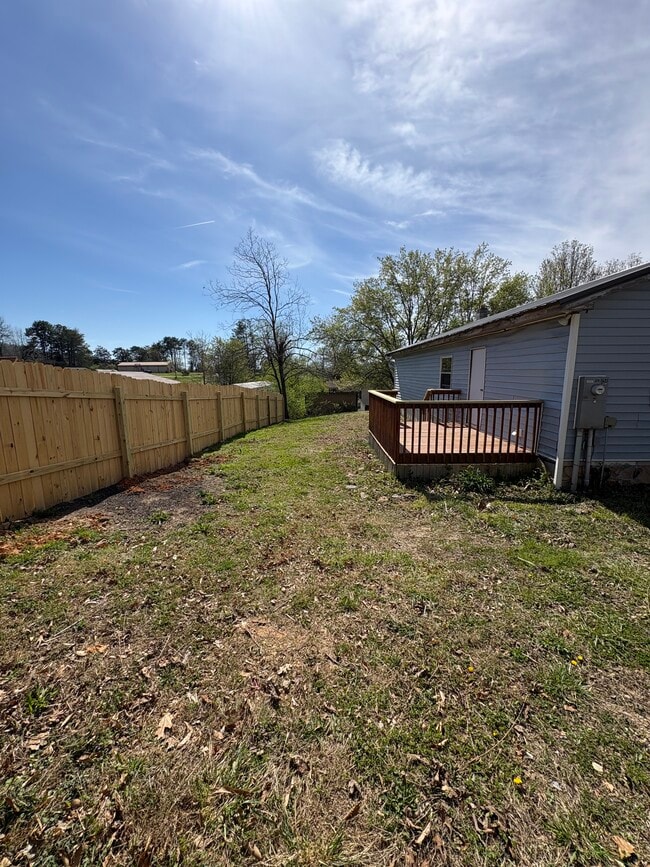 Building Photo - 162 Old Coalfield Rd