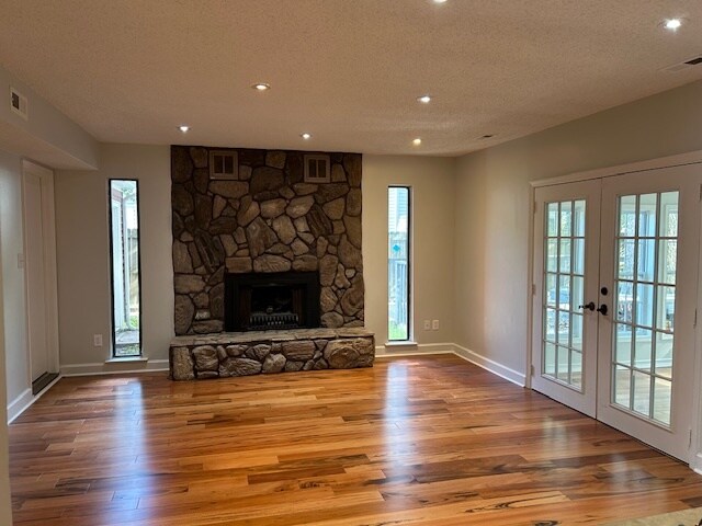 Photo - 957 Banyan Dr