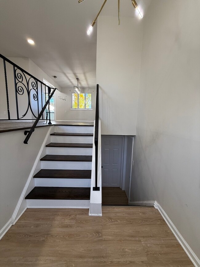 Photo - 205 Mardale Dr