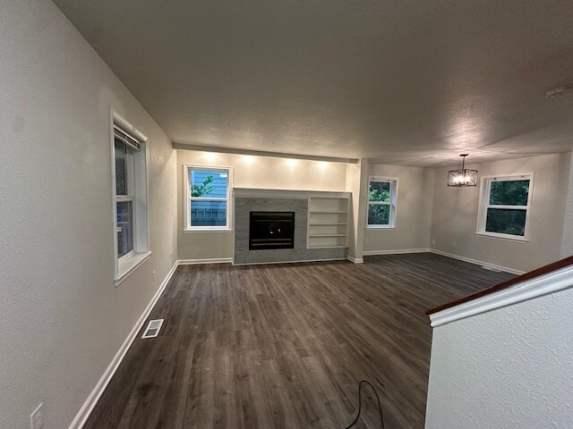 Photo - 594 N Elm St Casa