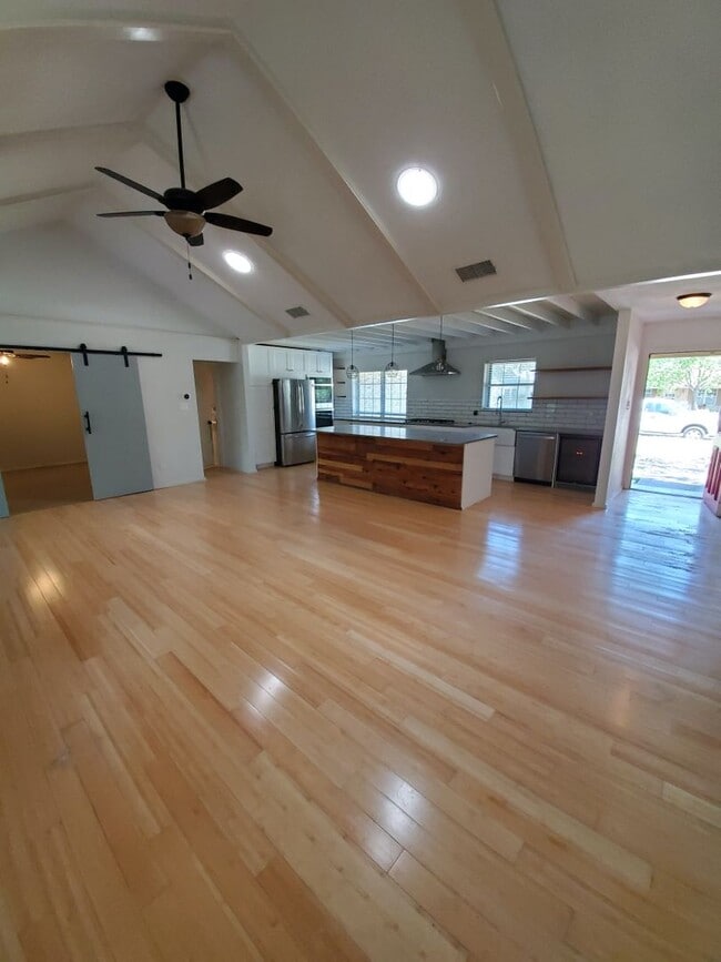 Photo - Cherry Creek Charmer!