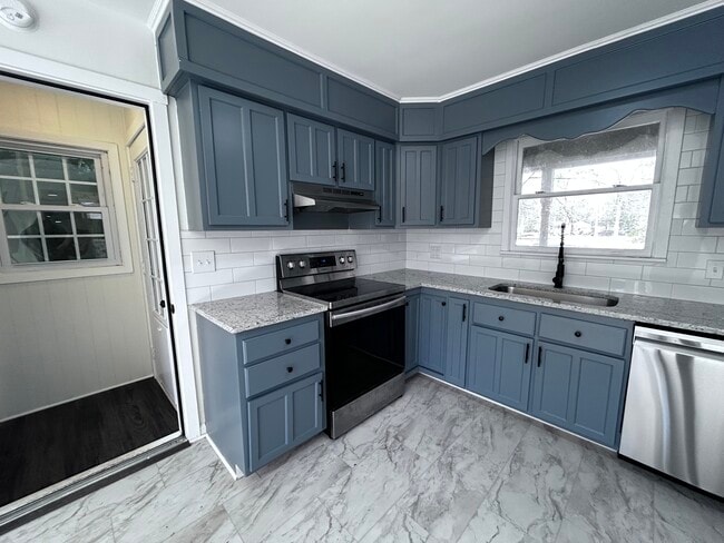 Photo - 3700 Cairnbrook Ct