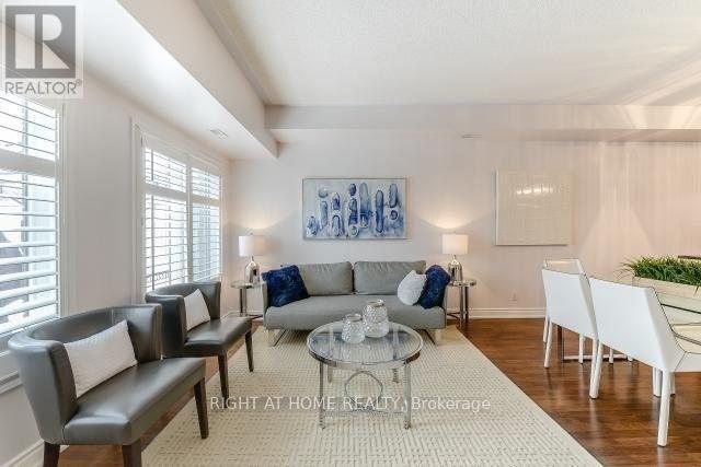 Photo - 5 Richgrove Dr