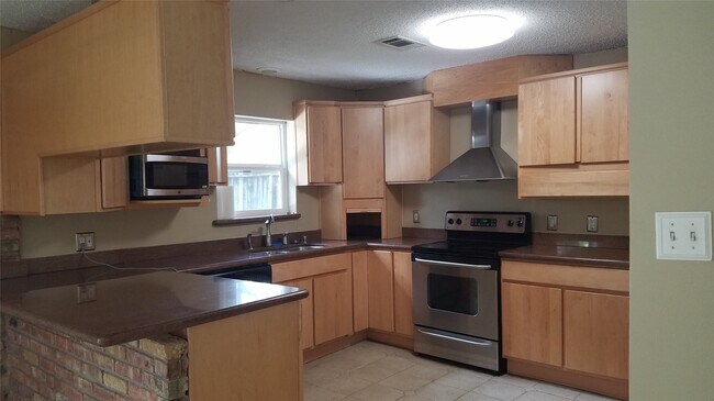 Photo - 11123 Hazelhurst Dr