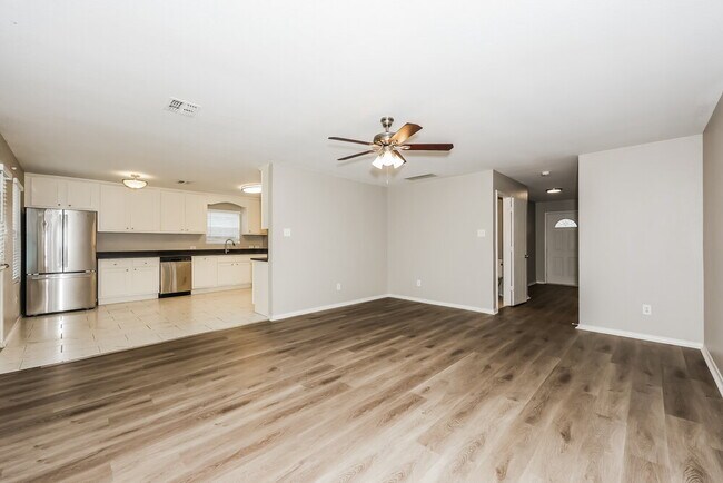 Photo - 6945 Meadow Way Ln