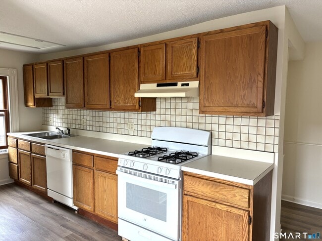 Photo - 1310 Stanley St Unit 3rd floor