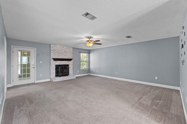 Photo - 3171 Airport Rd