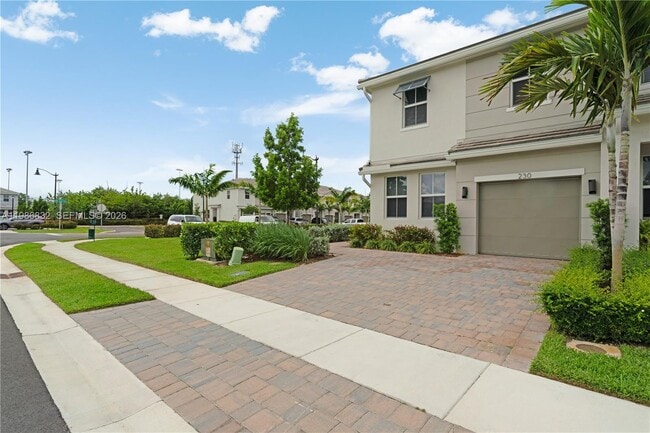 Photo - 230 SW 170th Ave