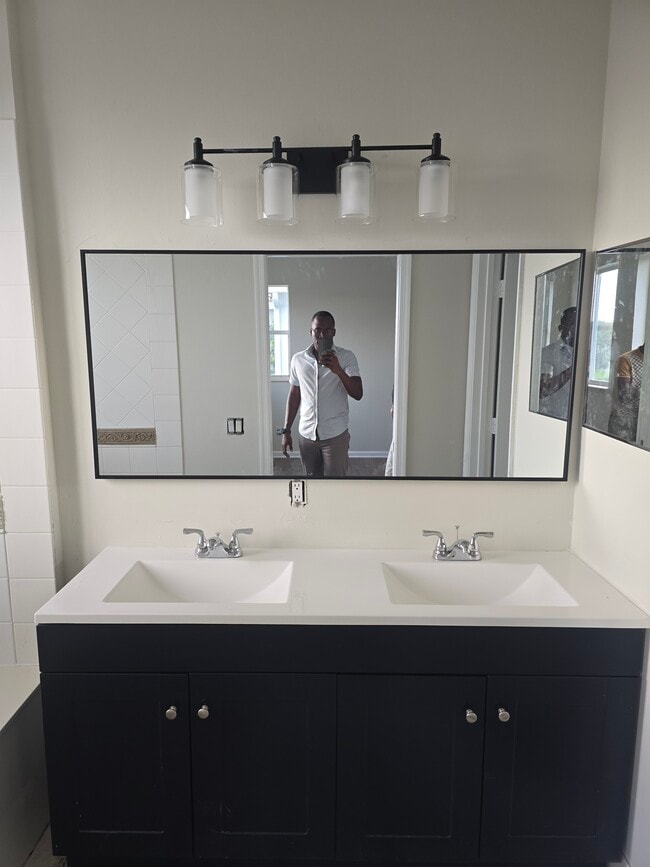 Baño principal - 3059 Laurel Ridge Cir