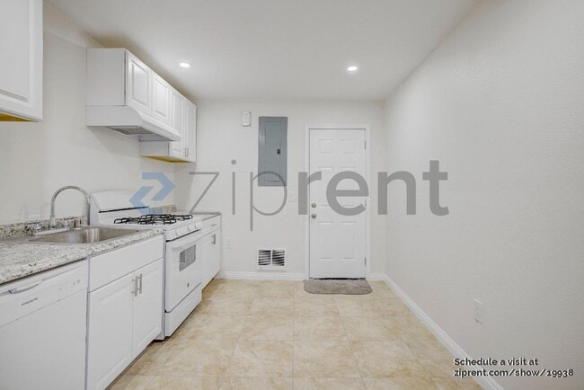 Photo - 1447 N Mountain Ave