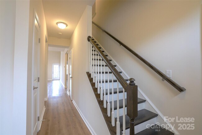 Photo - 9510 Birkwood Ct