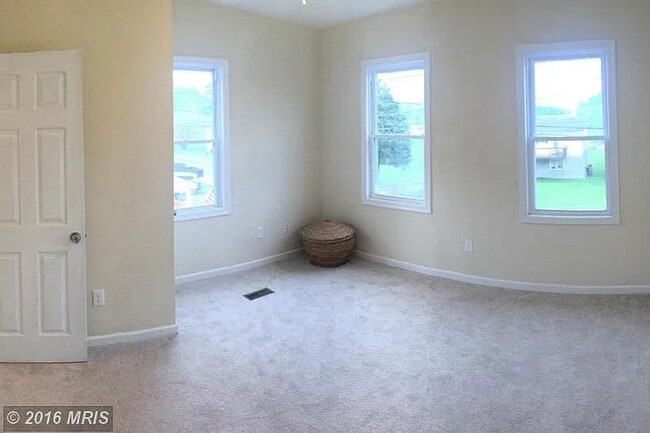 Photo - 3 Bedroom 2 Bath in Sparrows Point