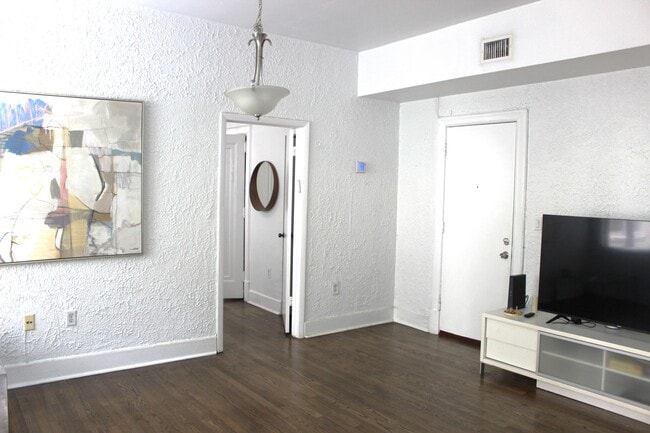 Photo - 900 16th St Unit 204