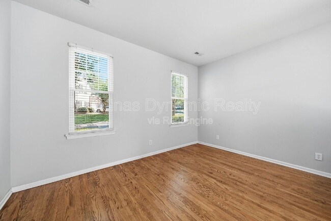 Photo - 17059 Commons Creek Dr