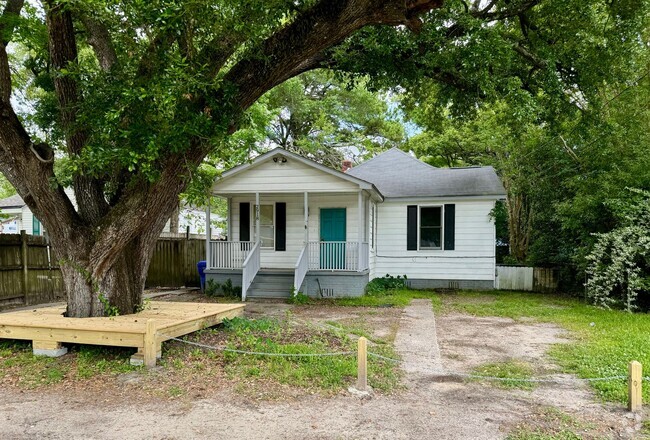 Building Photo - Adorable Ranch Rental