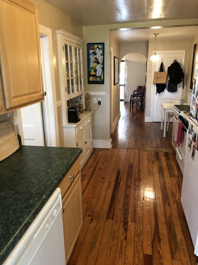 3415 Stuart Ave Unidad #1st Flr