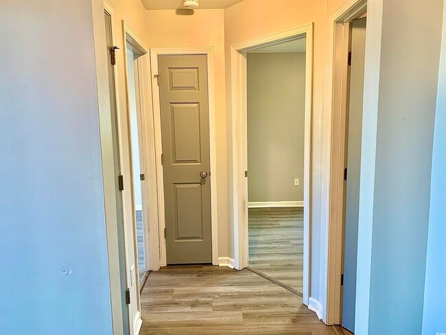 Photo - 4857 Southgate Pkwy