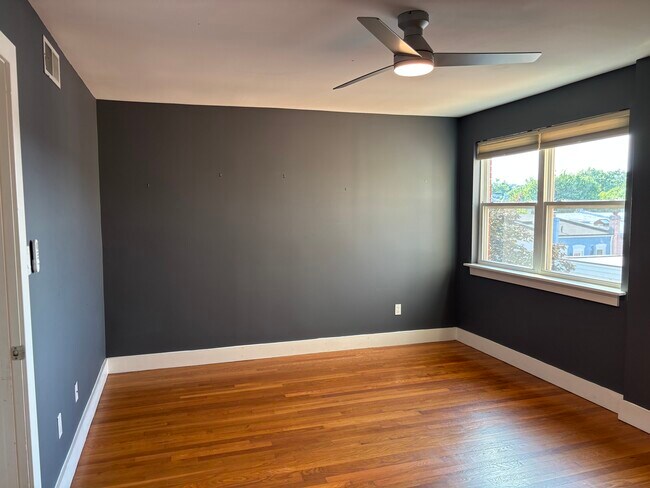 Photo - 907 Euclid St NW Unit 301