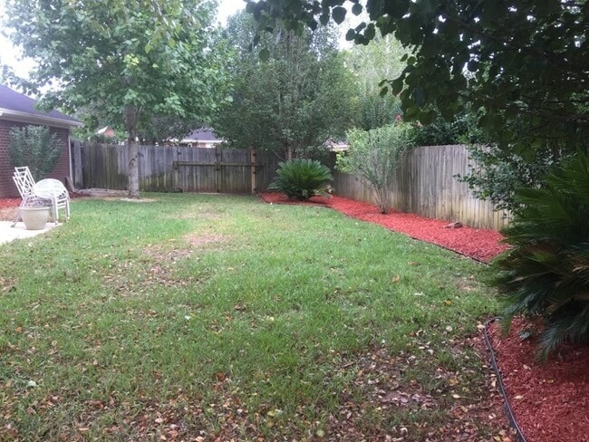 Double garage, 3/2, fenced yard - Double garage, 3/2, fenced yard House