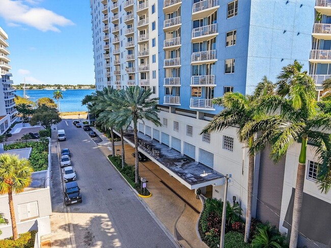 Photo - 1551 N Flagler Dr