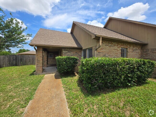 Building Photo - Bernardin Unit 10327 Rental