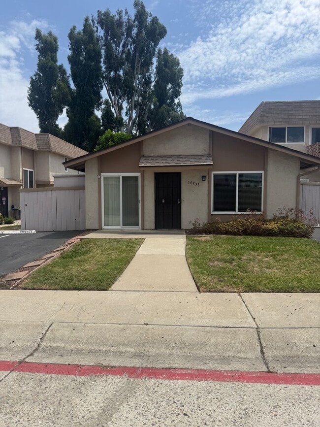 Building Photo - Freshly Updated Rental in Santana Ranch Estates!