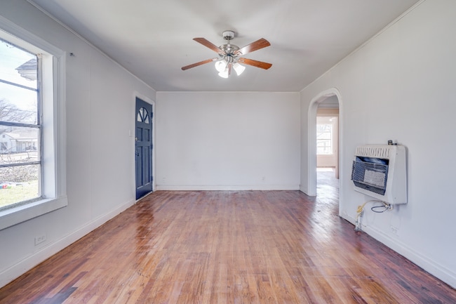 Photo - 901 N Howeth St