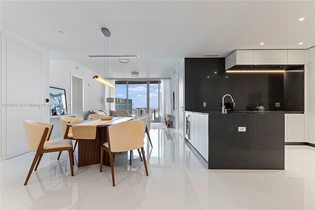 Photo - 300 Biscayne Blvd Way Unit 4509