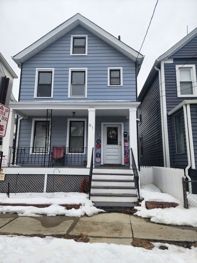 Building Photo - 61 Mission St Unit 2