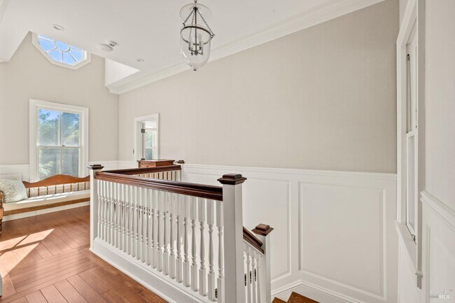 Photo - 989 Rutherford Rd
