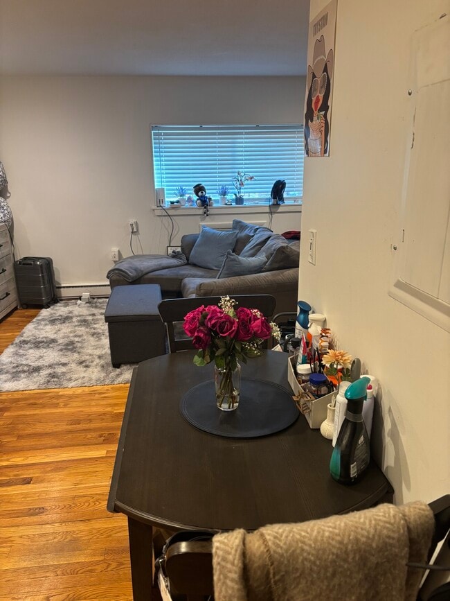 Photo - 15 Euston Rd Unit 2