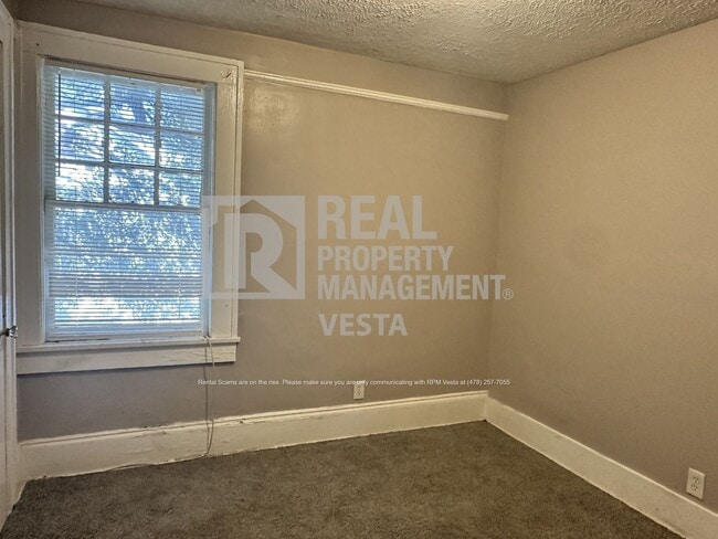 Photo - 2697 Napier Ave