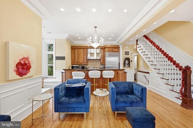 Photo - 949 S St NW