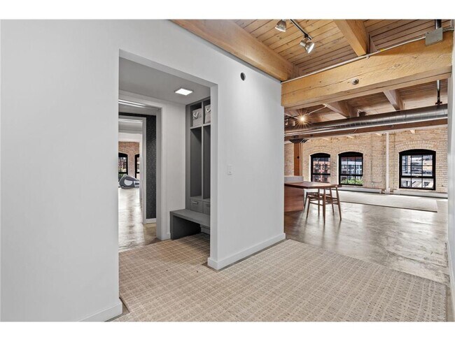 Building Photo - 404 N Washington Ave Unit 506 Rental