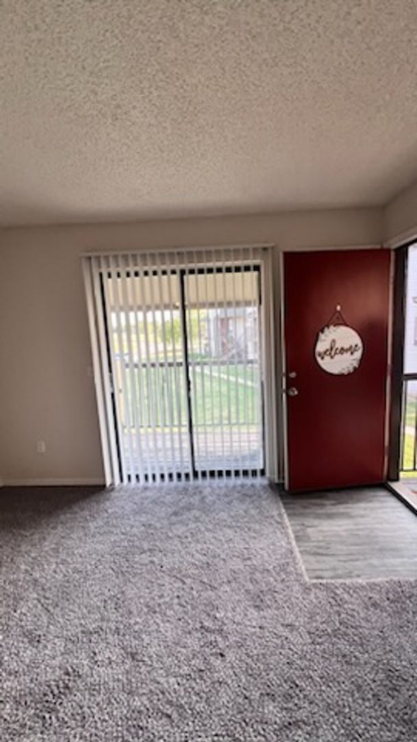 Photo - Hickory Grove Apartments