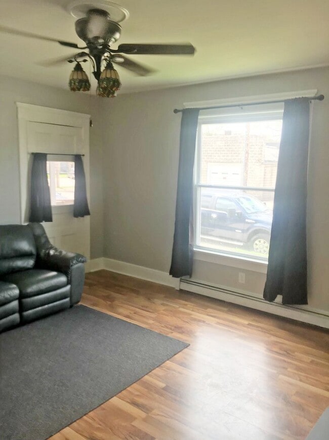 Photo - ms258 Unit 258 Lee