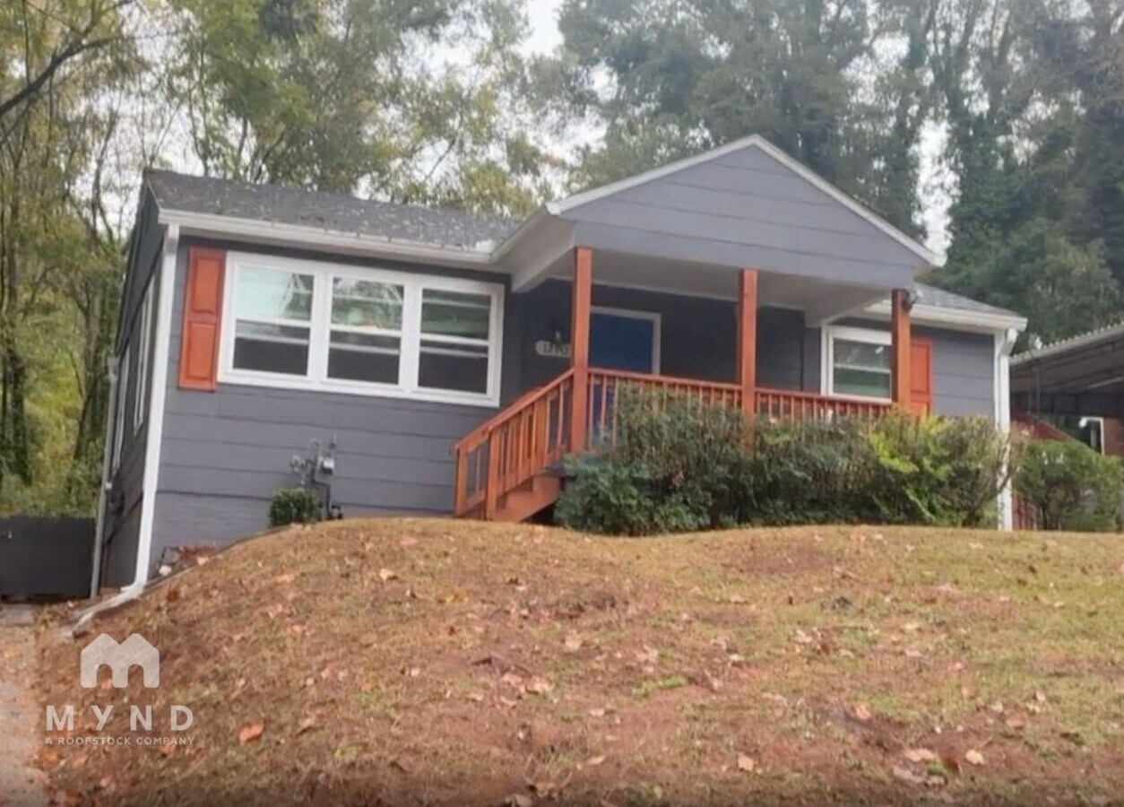 Photo - 1290 Elizabeth Ave SW House